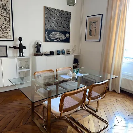 Quarto em Acomodações Particulares Elegant Parisian